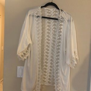 Charlotte Russe Cardigan white
